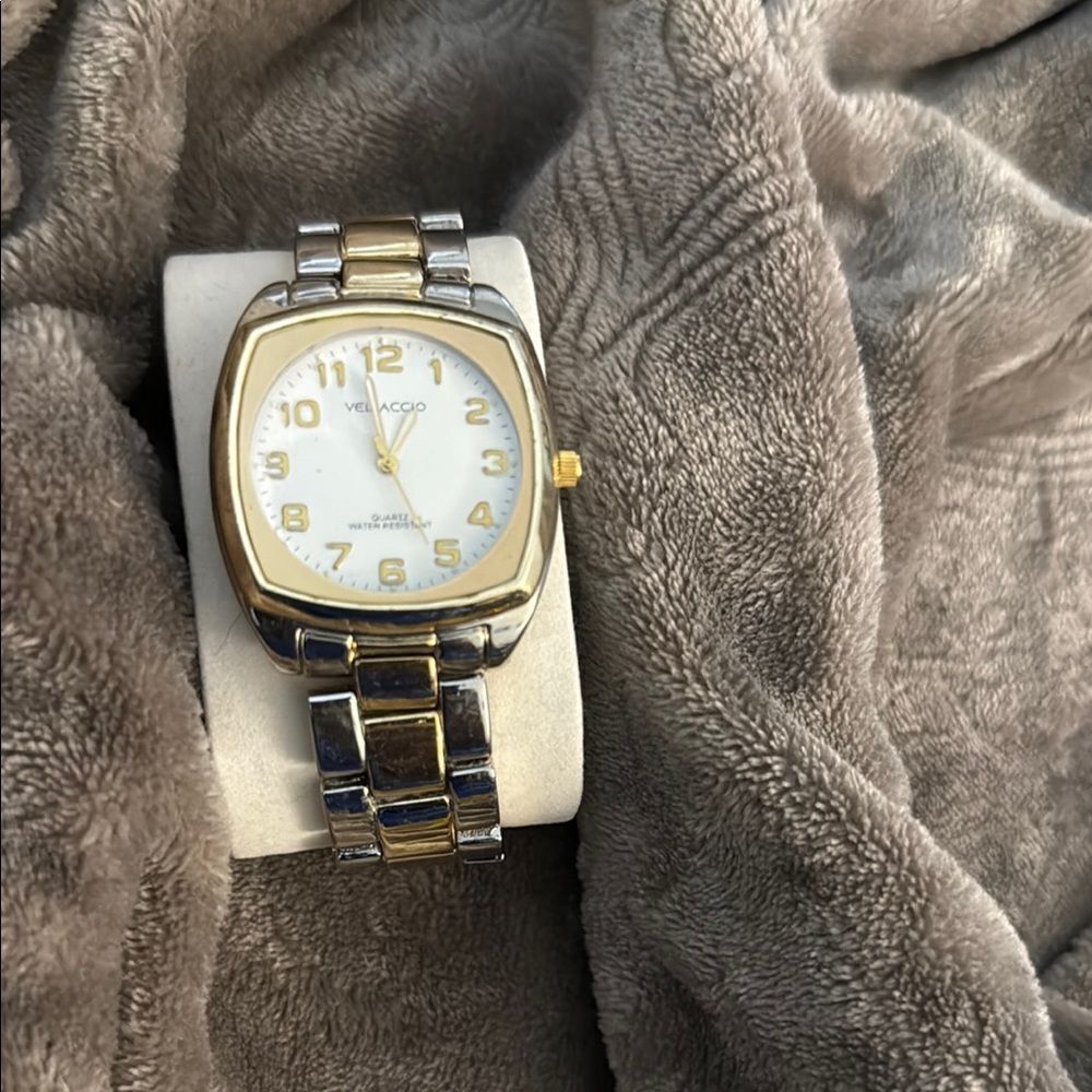 Vellaccio Gold and Silver Watch